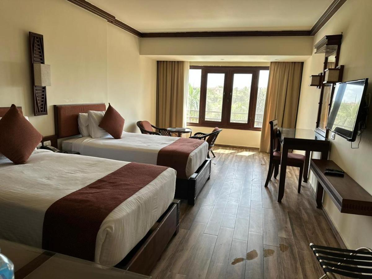 Africana Hotel & Spa Qaryat Shakush Luaran gambar
