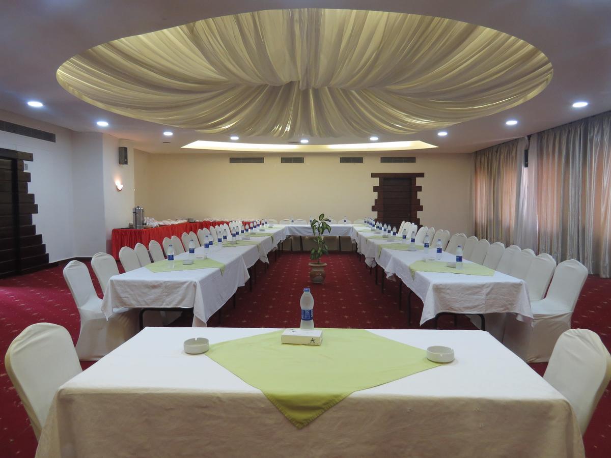 Africana Hotel & Spa Qaryat Shakush Luaran gambar