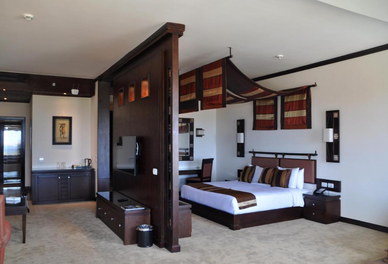 Africana Hotel & Spa Qaryat Shakush Luaran gambar