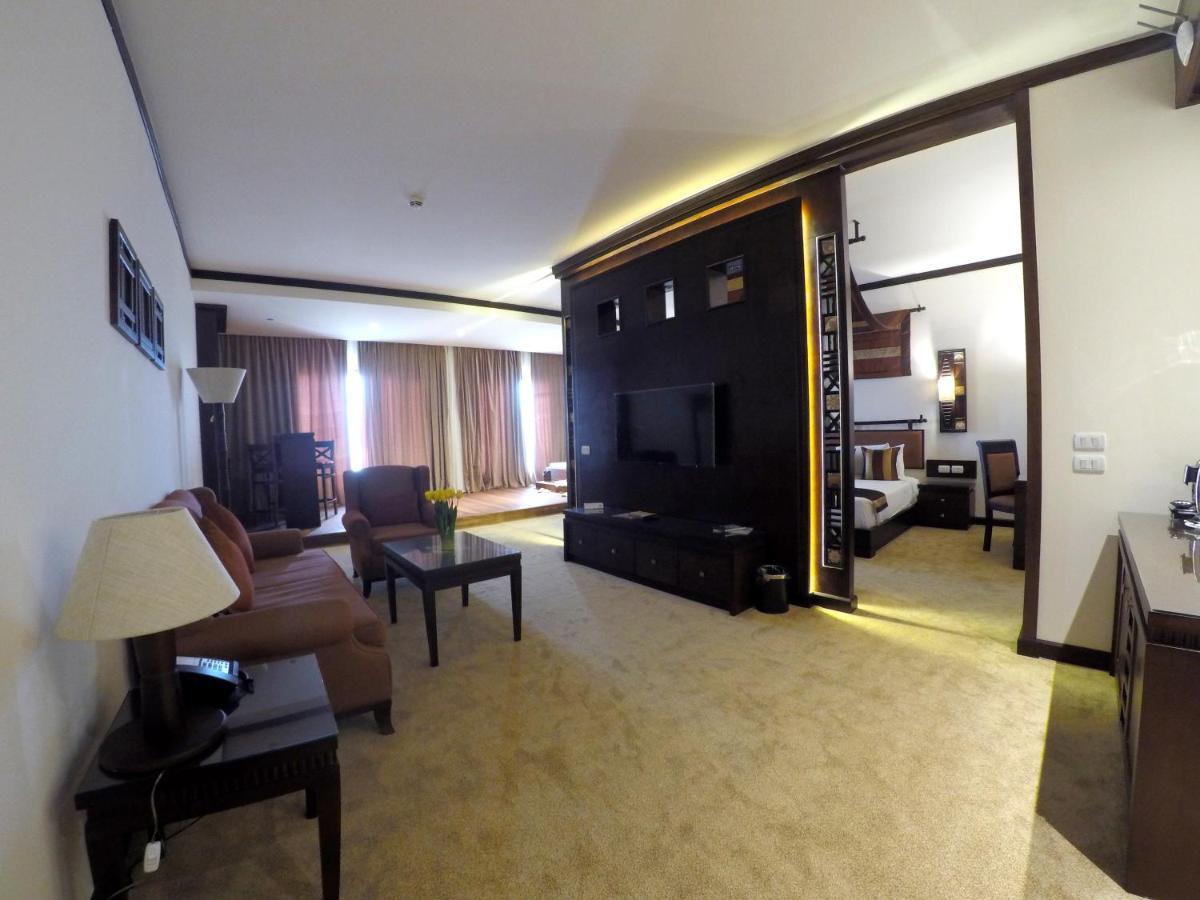 Africana Hotel & Spa Qaryat Shakush Luaran gambar
